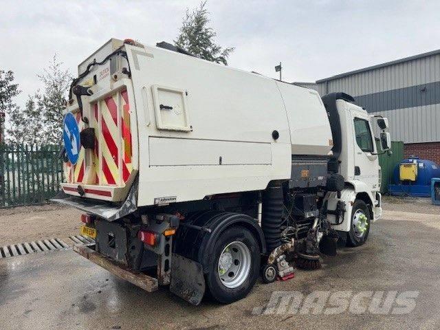DAF LF 220 Zamiatarki