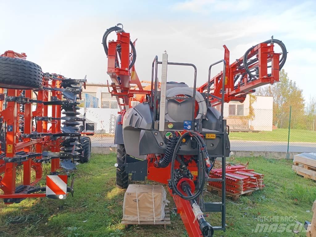 Kuhns Mfg LEXIS Opryskiwacze zaczepiane