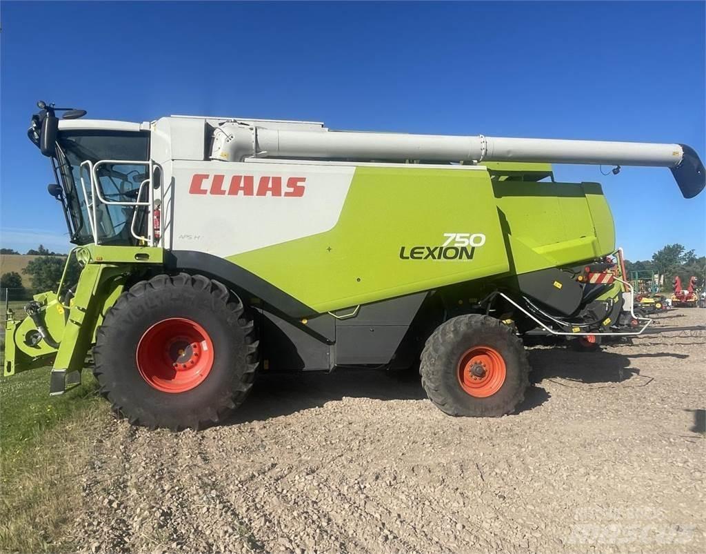 CLAAS Lexion 750 Kombajny zbożowe