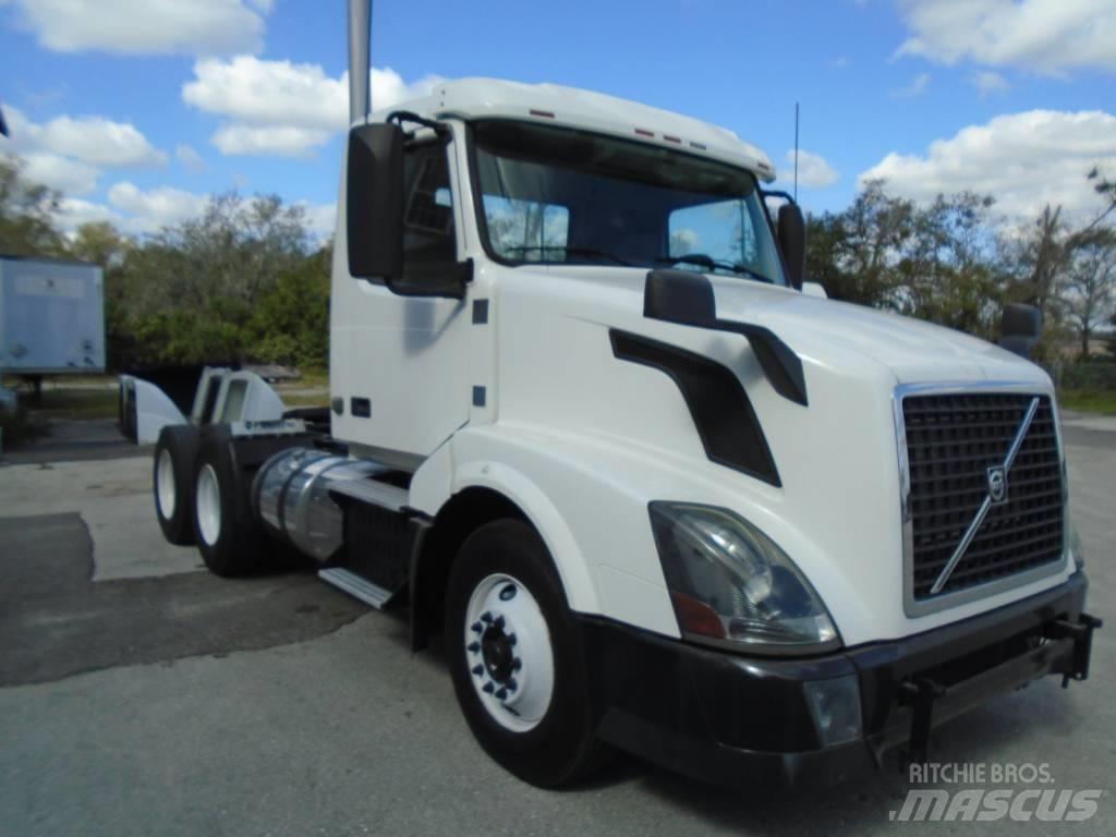 Volvo VNL 64 300 Ciągniki siodłowe