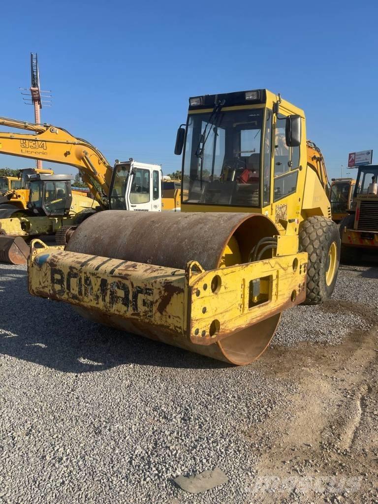 Bomag BW 213 D-3 Walce jednobębnowe