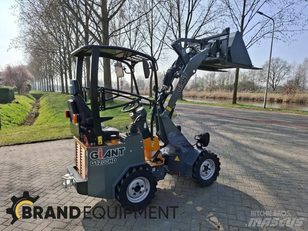 GiANT G1200HD Ładowarki kołowe