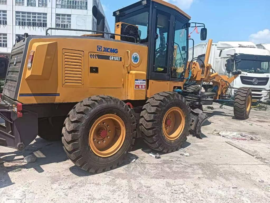 XCMG 1803 Równiarki