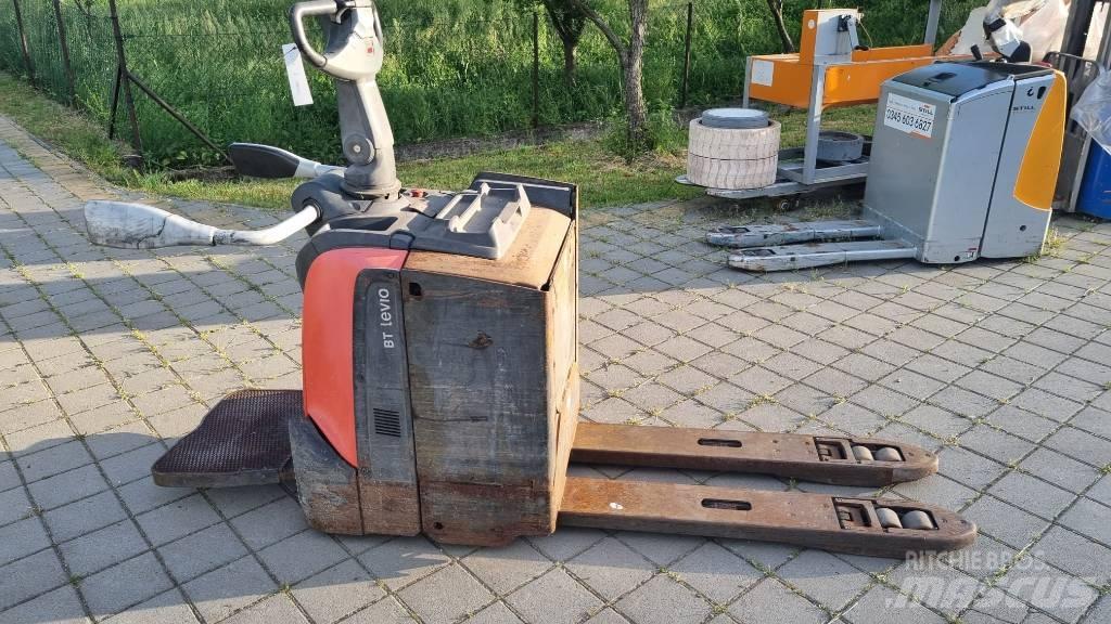 Toyota BT LPE200 Wózki widłowe unoszące z platformą dla operatora