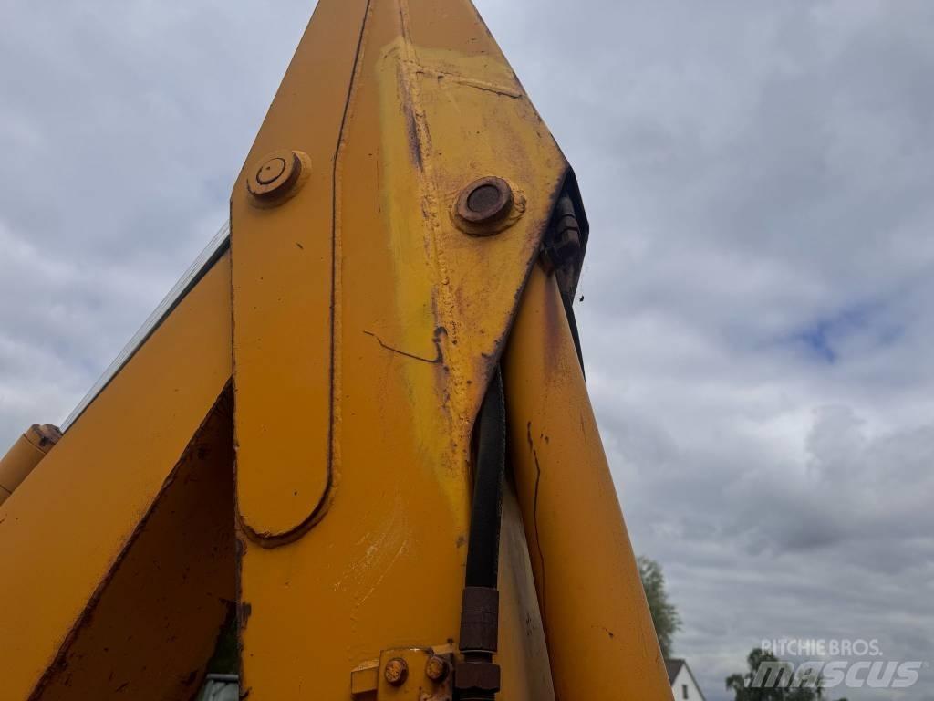 Komatsu WB 97 R-5EO Koparko-ładowarki