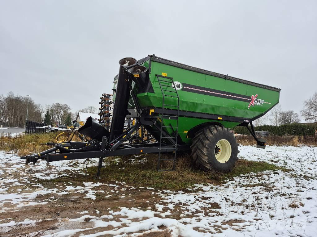 J&M X2431 Przyczepy zbożowe