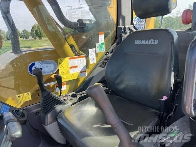 Maeda LC 785 Żurawie gąsienicowe
