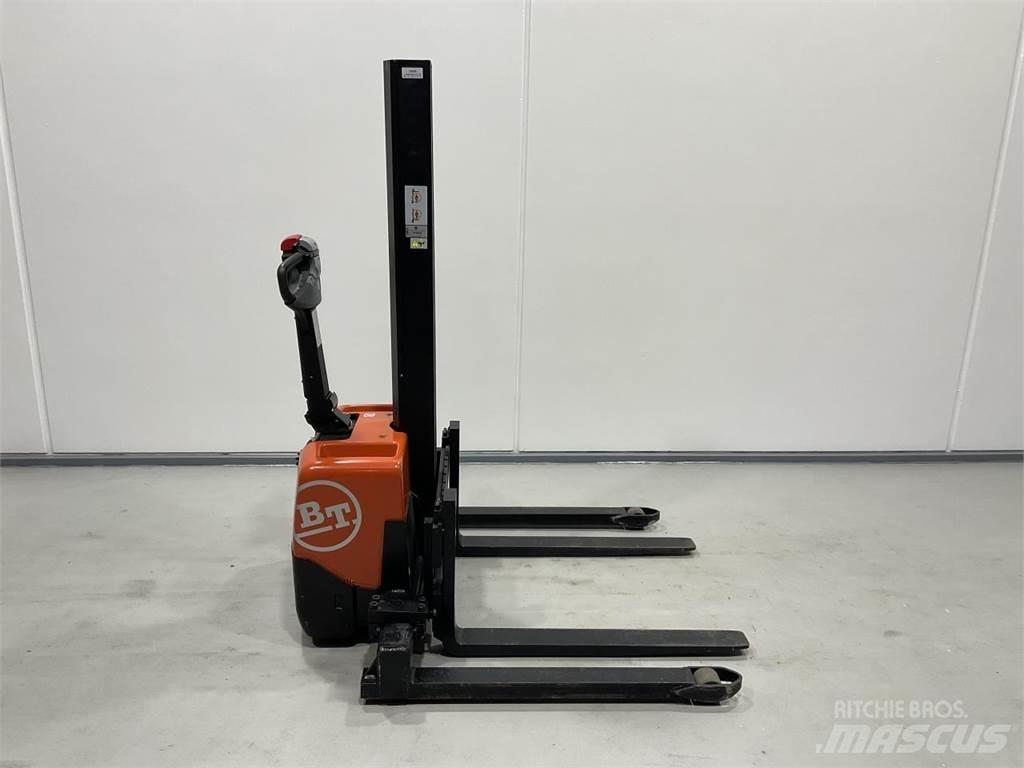 Toyota HWE100 Samojezdne maszyny do załadunku