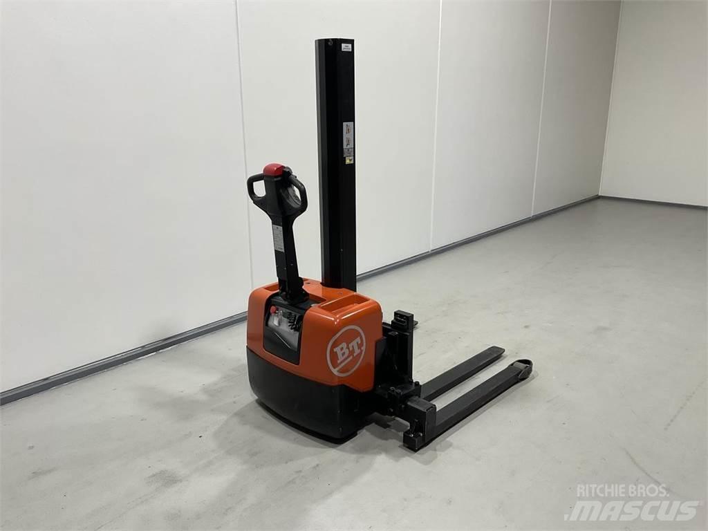Toyota HWE100 Samojezdne maszyny do załadunku