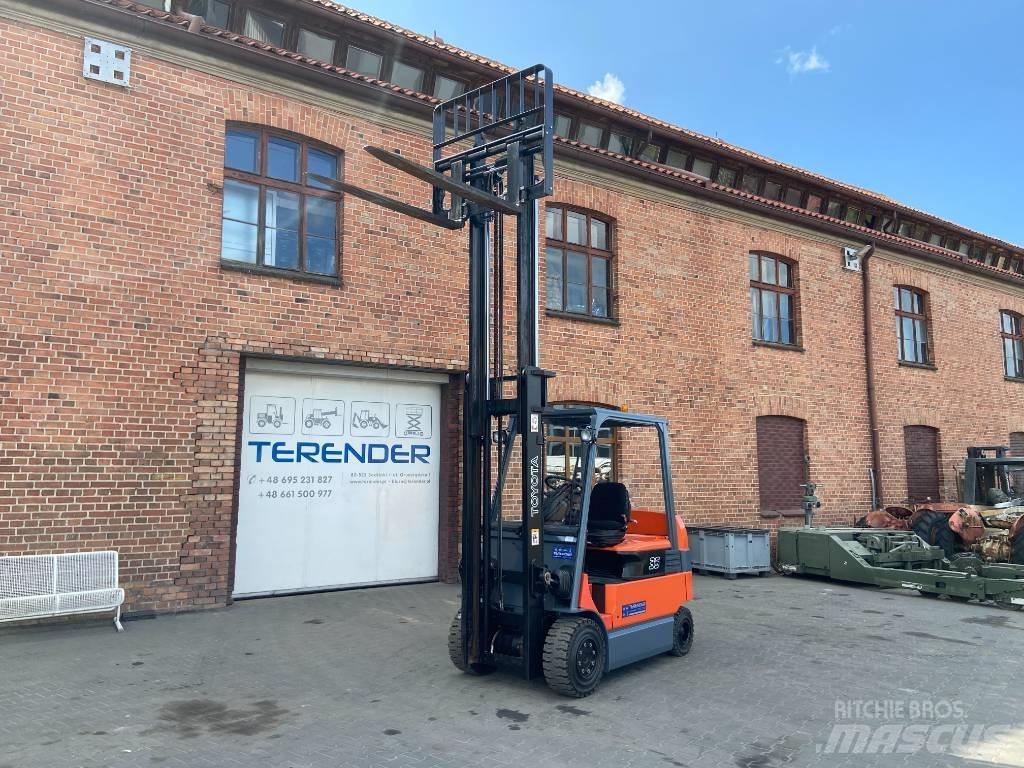 Toyota 7FBMF35 Wózki elektryczne