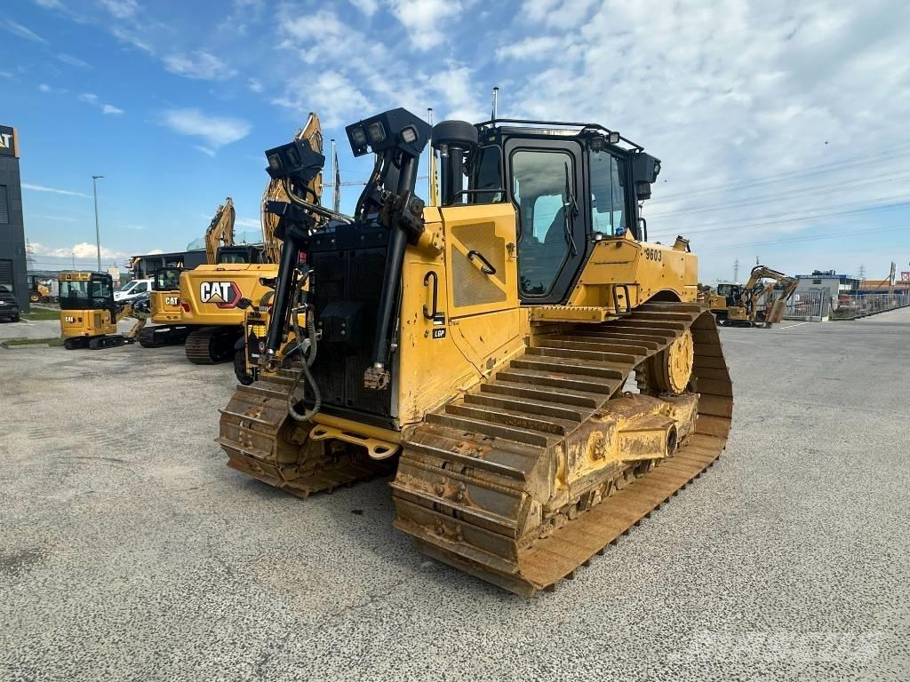 CAT D 6 XE Spycharki gąsienicowe