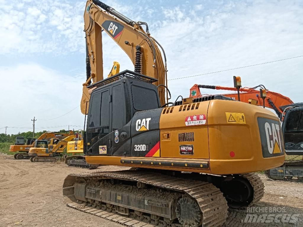 CAT 320D2 Midikoparki  7t - 12t