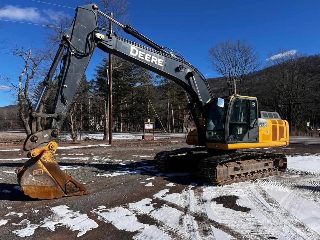 DEERE 210G LC Koparki gąsienicowe