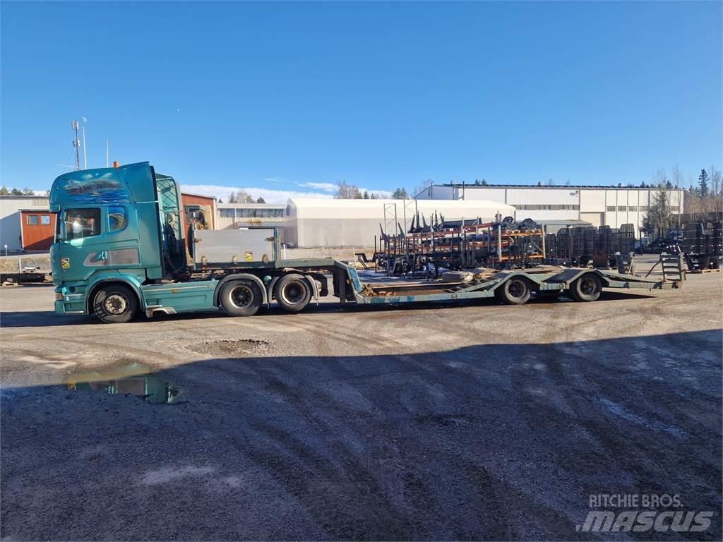 Scania R520 Samochody do przewozu maszyn leśnych