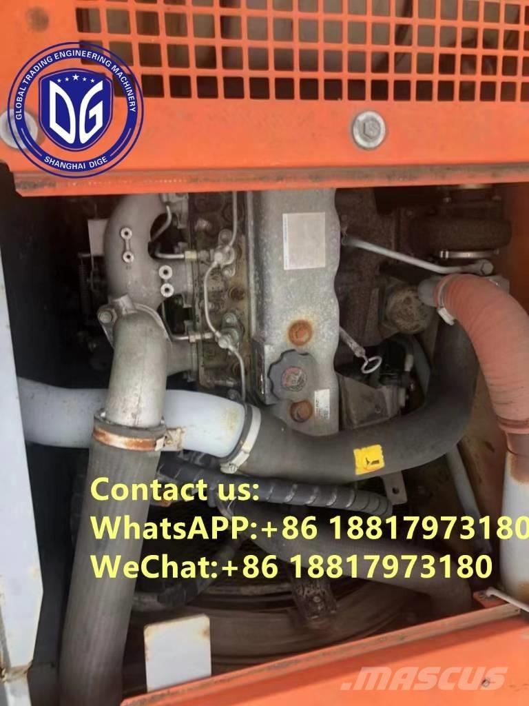 Hitachi ZX 135 US Koparki gąsienicowe