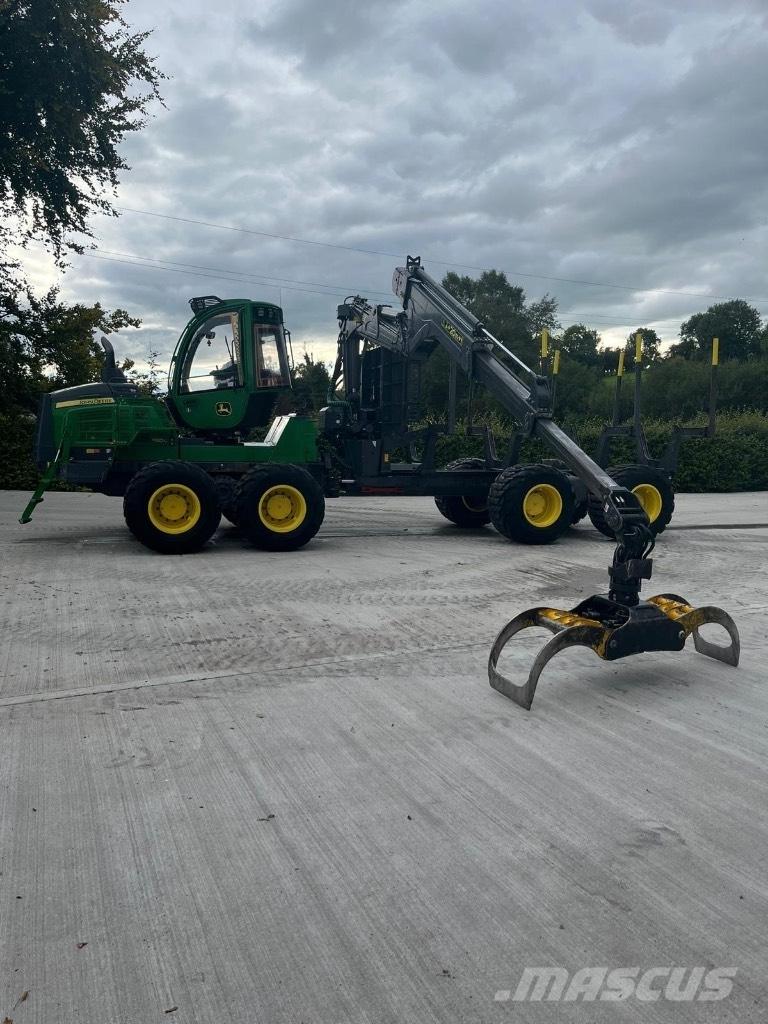 John Deere 1510G Forwardery