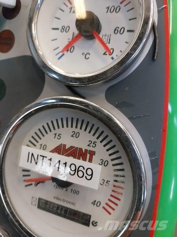 Avant 640 Ładowarki burtowe