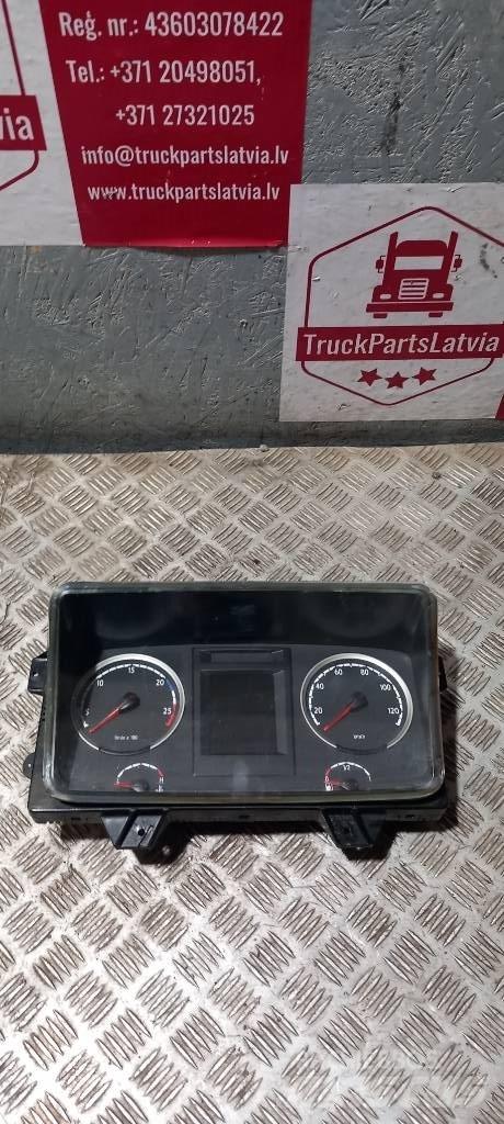Scania R 440    2052210 Kabiny i wnętrze