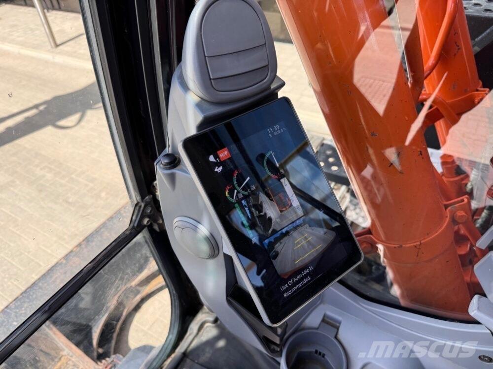 Hitachi ZX135USBL-7 Koparki gąsienicowe