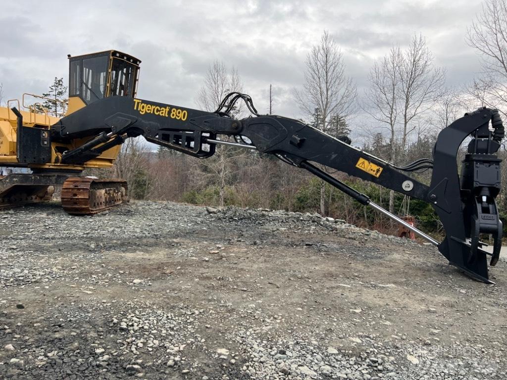 Tigercat 890 Ładowarki typu "knuckleboom"