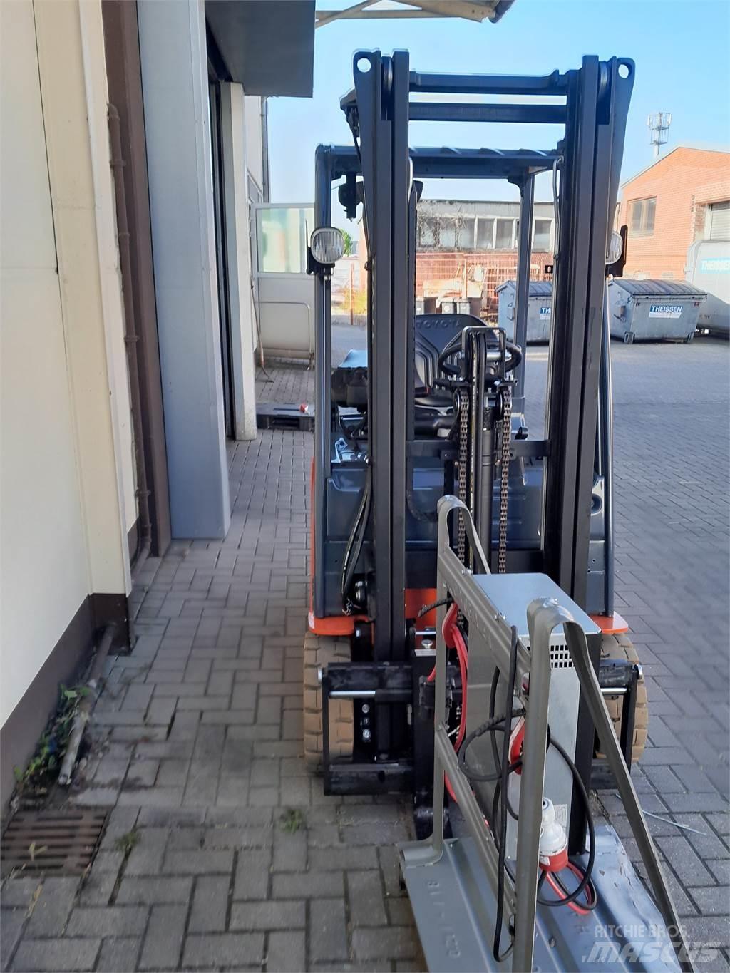 Toyota 8FBEK18T Wózki elektryczne