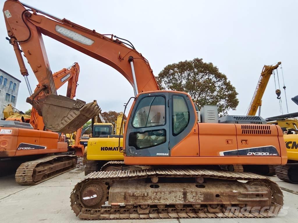 Doosan DX 300 LC Koparki gąsienicowe
