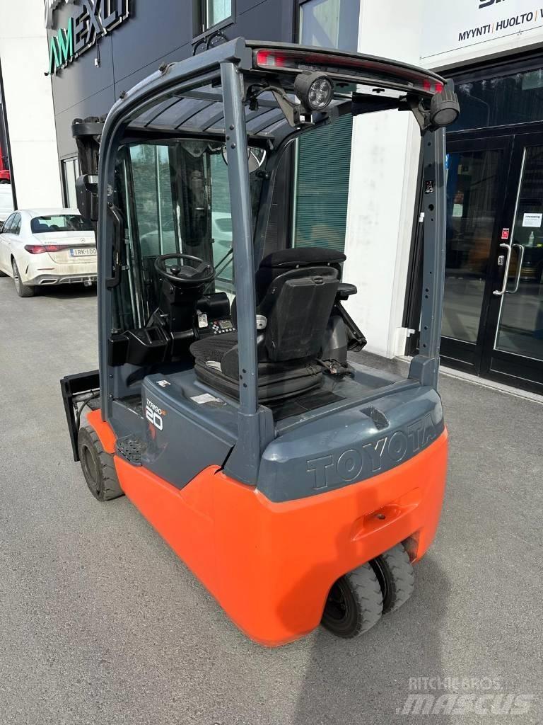 Toyota 8FBE20T Wózki elektryczne
