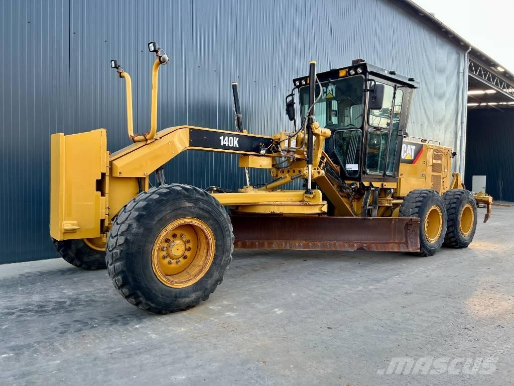 CAT 140K Równiarki