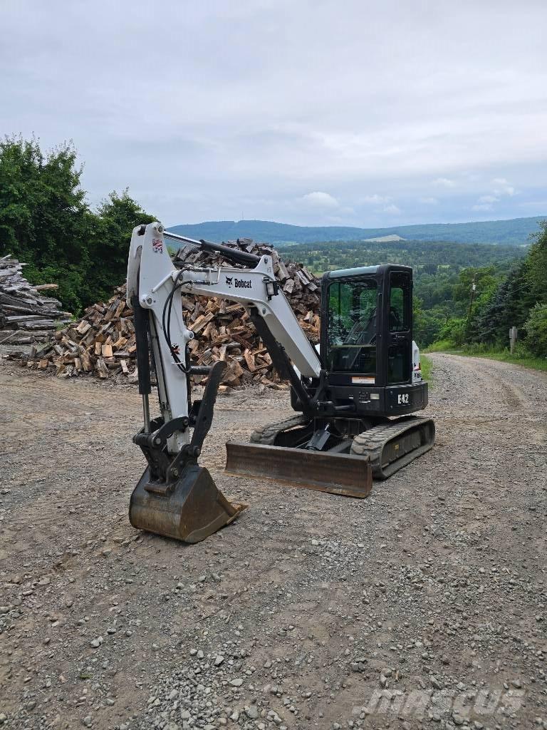 Bobcat E42 Minikoparki
