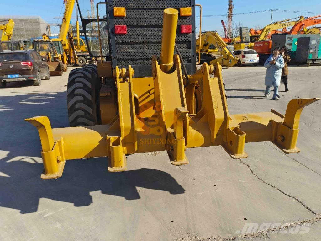 CAT 140 H Równiarki