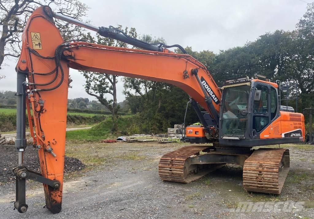 Doosan DX 225 LC Koparki gąsienicowe