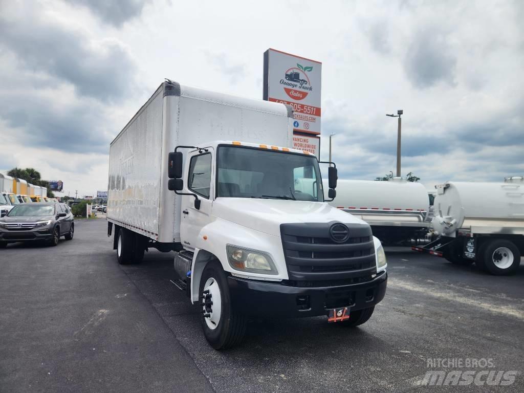 Hino 268 Samochody ciężarowe ze skrzynią zamkniętą