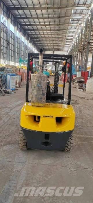 Komatsu FD 30 T-14 Wózki Diesla