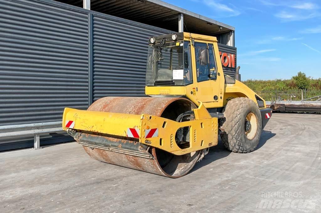 Bomag BW 213 DH-4 Walce jednobębnowe