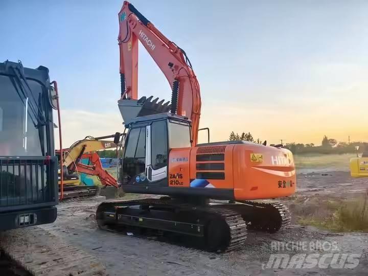 Hitachi ZX210 Koparki gąsienicowe