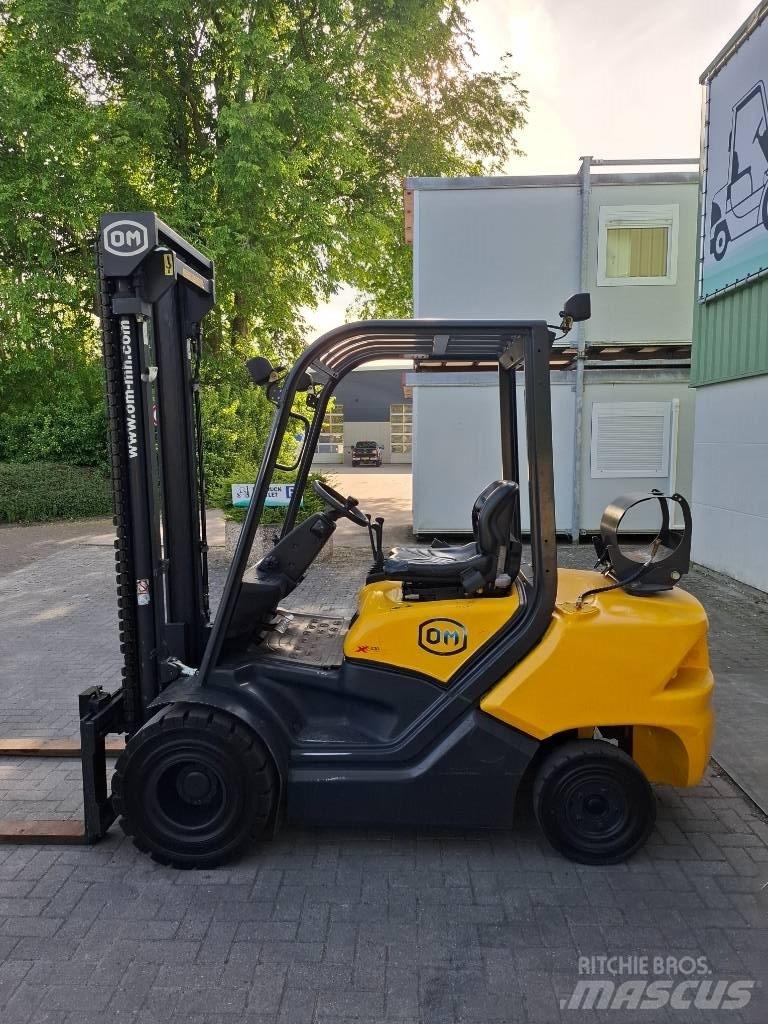 OM XG30 Heftruck Wózki LPG