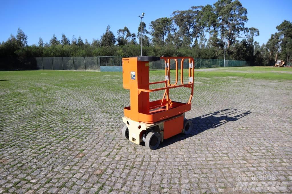JLG 1230ES Podnośniki masztowe