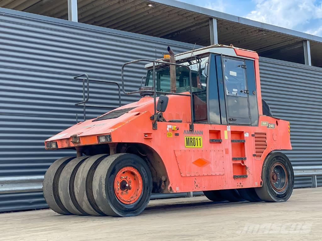 Ammann AP 240 Walce ogumione