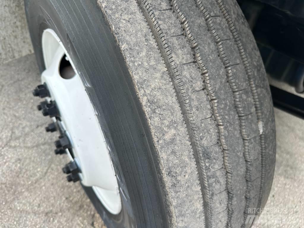 International 4300 Inne