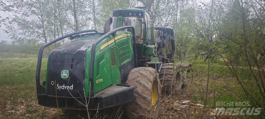 John Deere 1270 E Harwestery