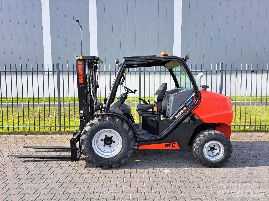 Manitou MC 25-4 Wózki Diesla