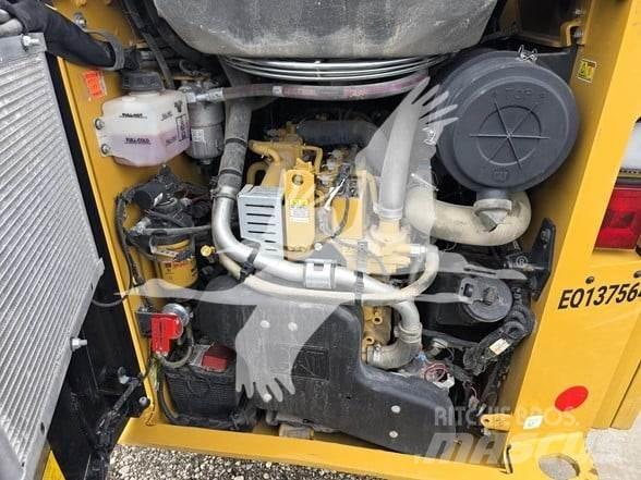 CAT 259D3 Ładowarki burtowe