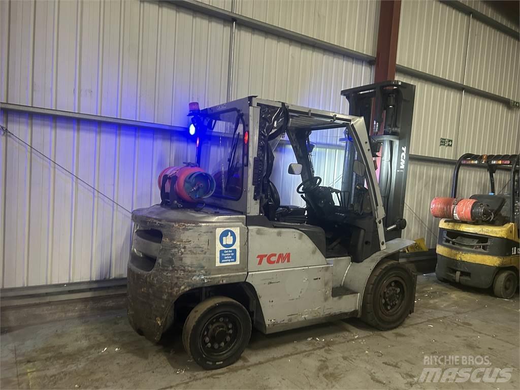TCM J1F4A40LQ Wózki LPG
