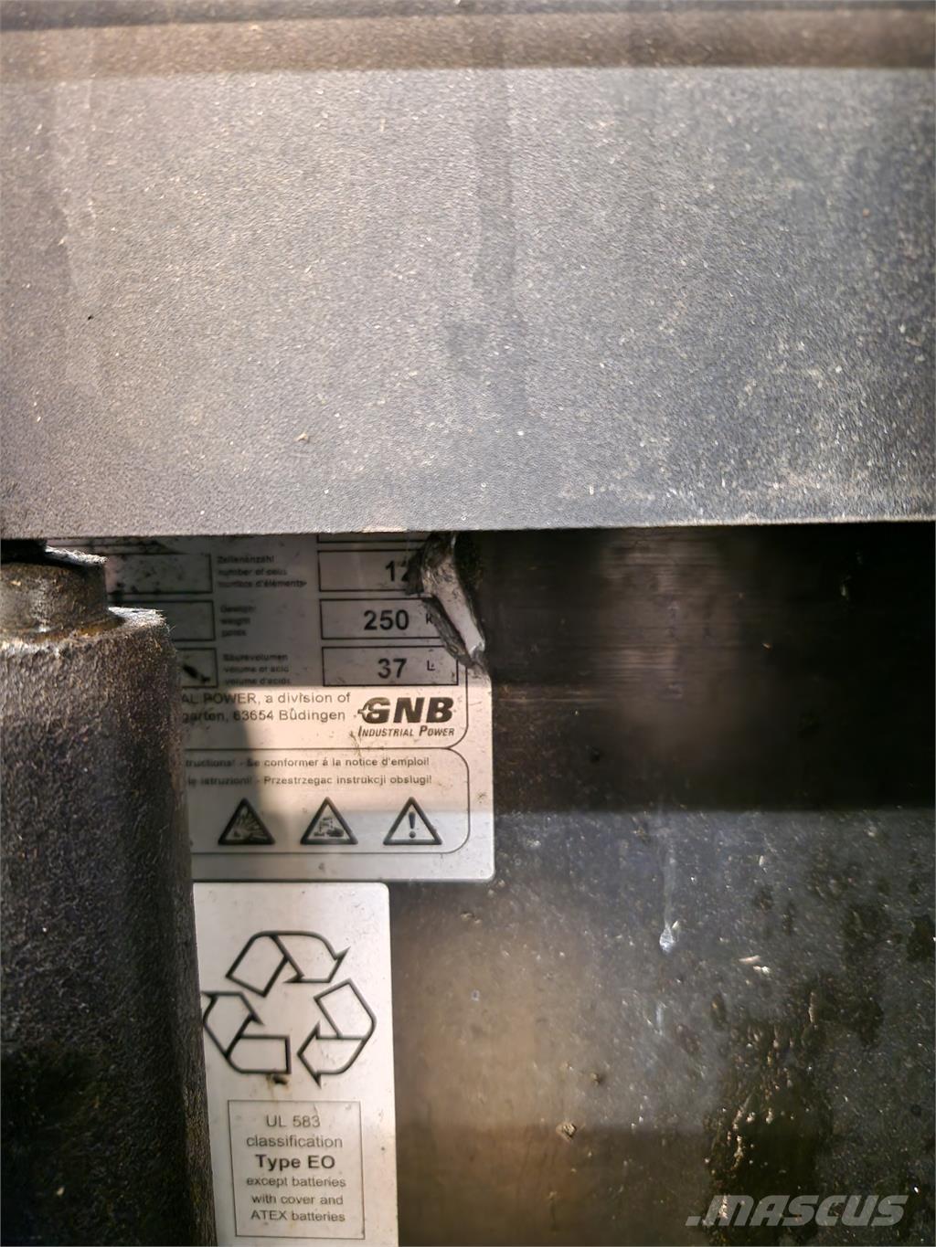 Toyota SPE120L Samojezdne maszyny do załadunku