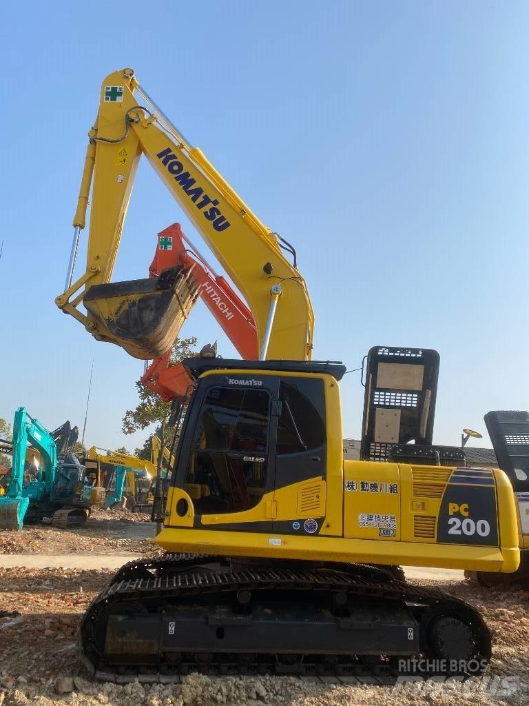 Komatsu PC 200-8 Koparki gąsienicowe