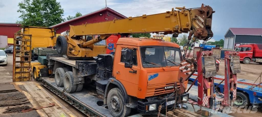 Kamaz 53215 Żurawie szosowo-terenowe