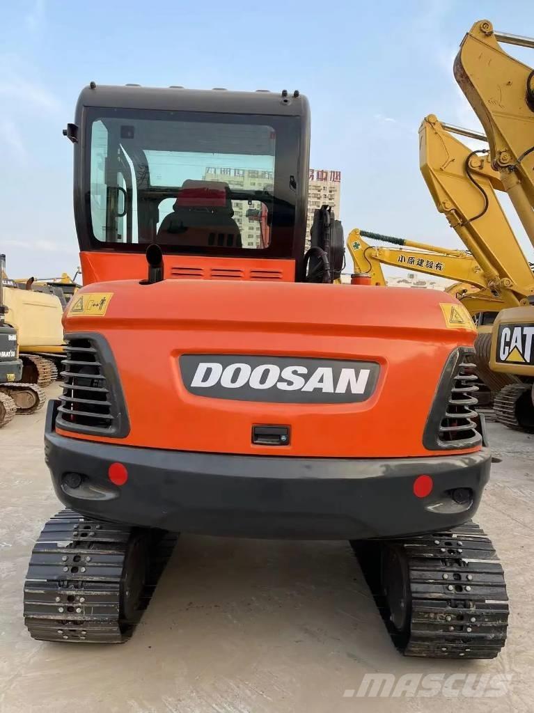 Doosan DX60-9C Minikoparki