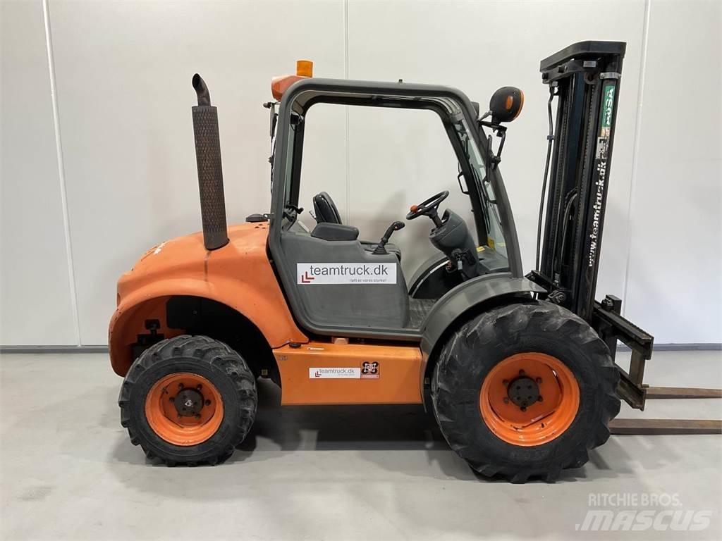 Ausa C250HX4 Wózki widłowe terenowe