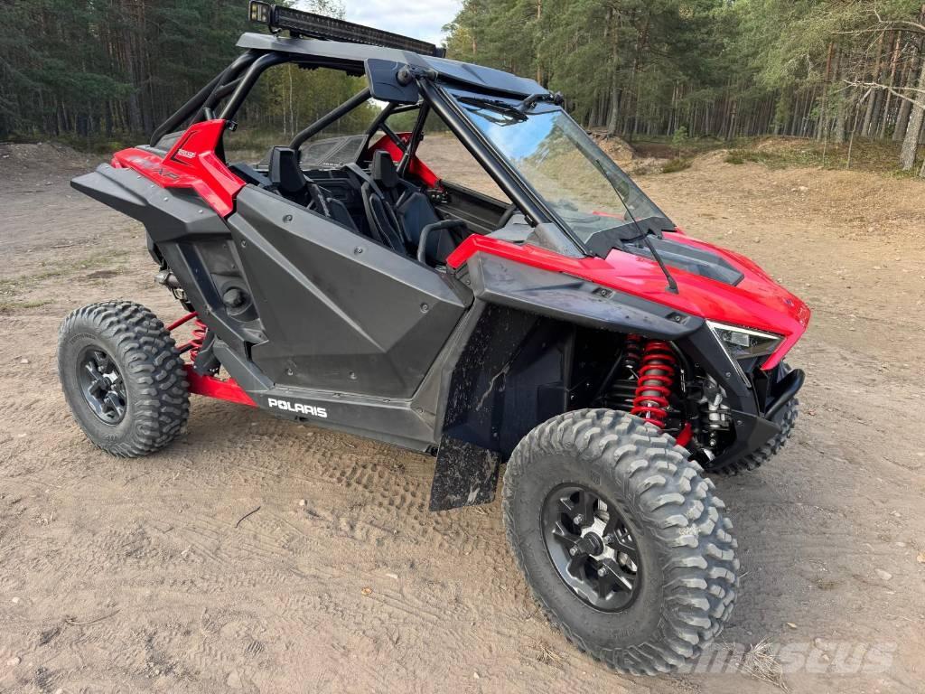 Polaris RZR PRO XP Pojazdy terenowe