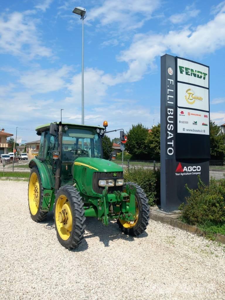 John Deere 5820 Ciągniki rolnicze